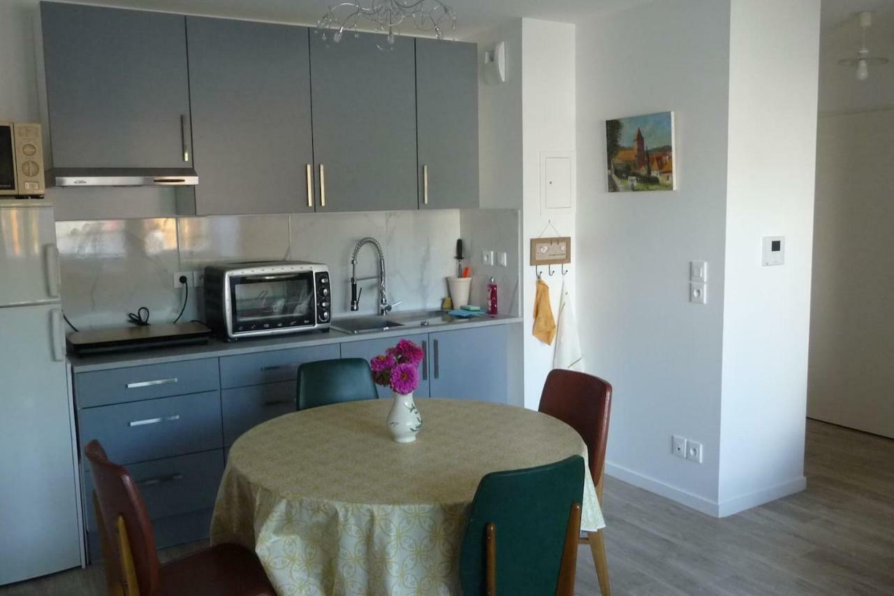 Pour Visiter Ou Travailler Dans Le Loiret Saint-Jean-de-Braye Exterior foto